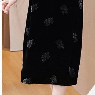 花柄ファッション 上品花柄ベロアワンピース