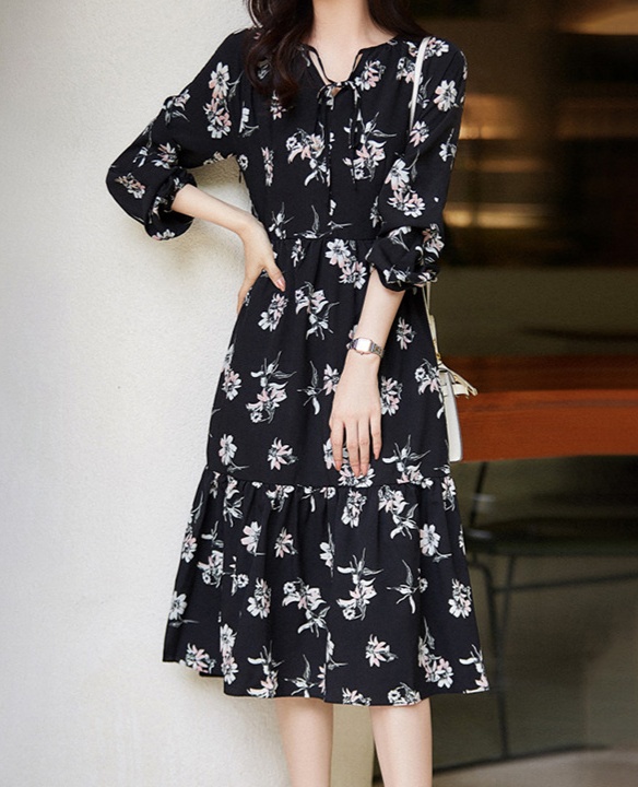 花柄ファッション 優美な花模様ティアードシフォンワンピース