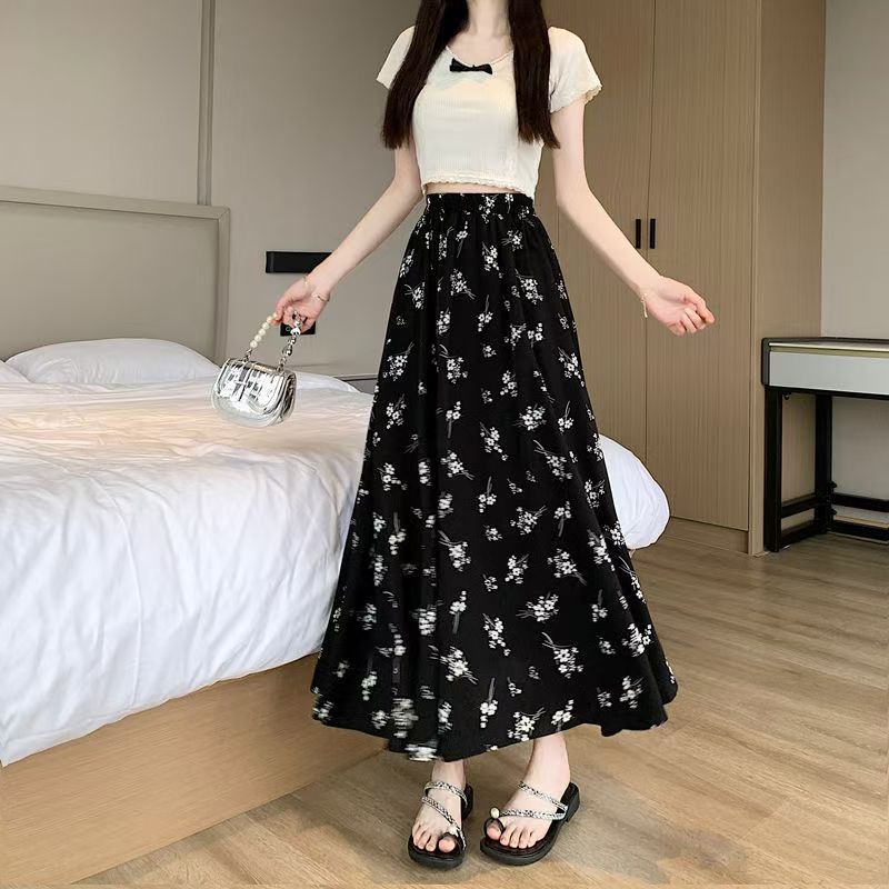 花柄ファッション 小花柄マキシ丈フレアースカート
