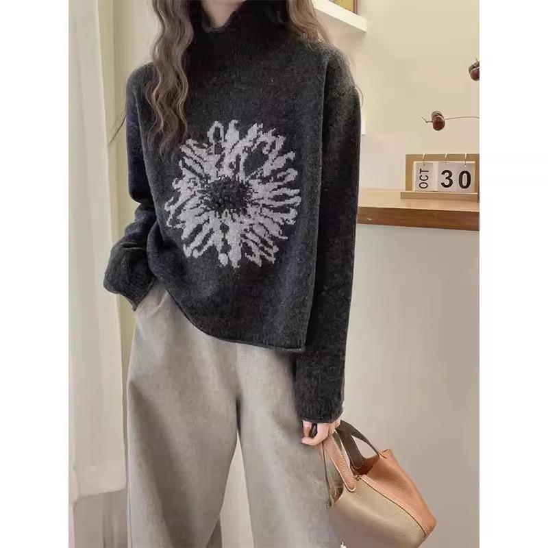 花柄ファッション 優雅な大輪花モチーフタートルネックニット