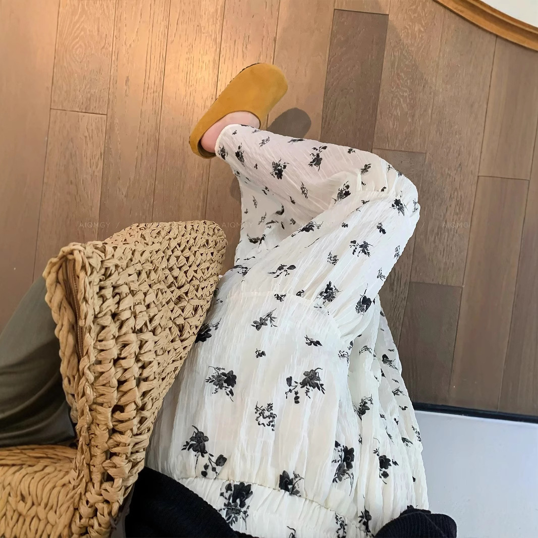 https://hot-spring-img.rorenge.com/fleulia/9ec2732d-ce1e-4250-a8f8-6068d7e01a36.jpg