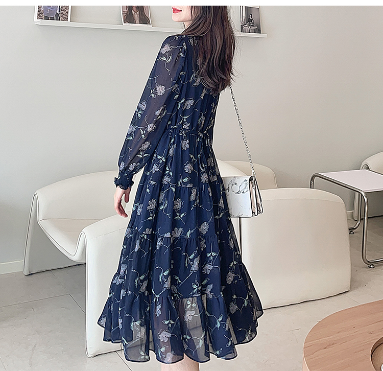 花柄ファッション ふんわり長袖花柄ティアードワンピース