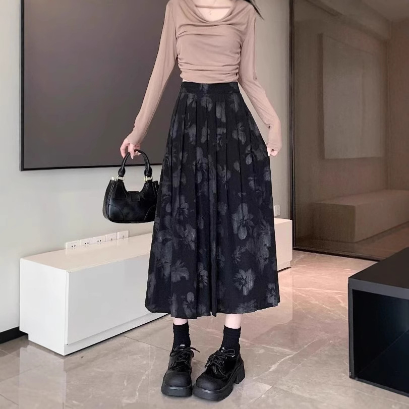 花柄ファッション 優美な花柄プリーツロングスカート