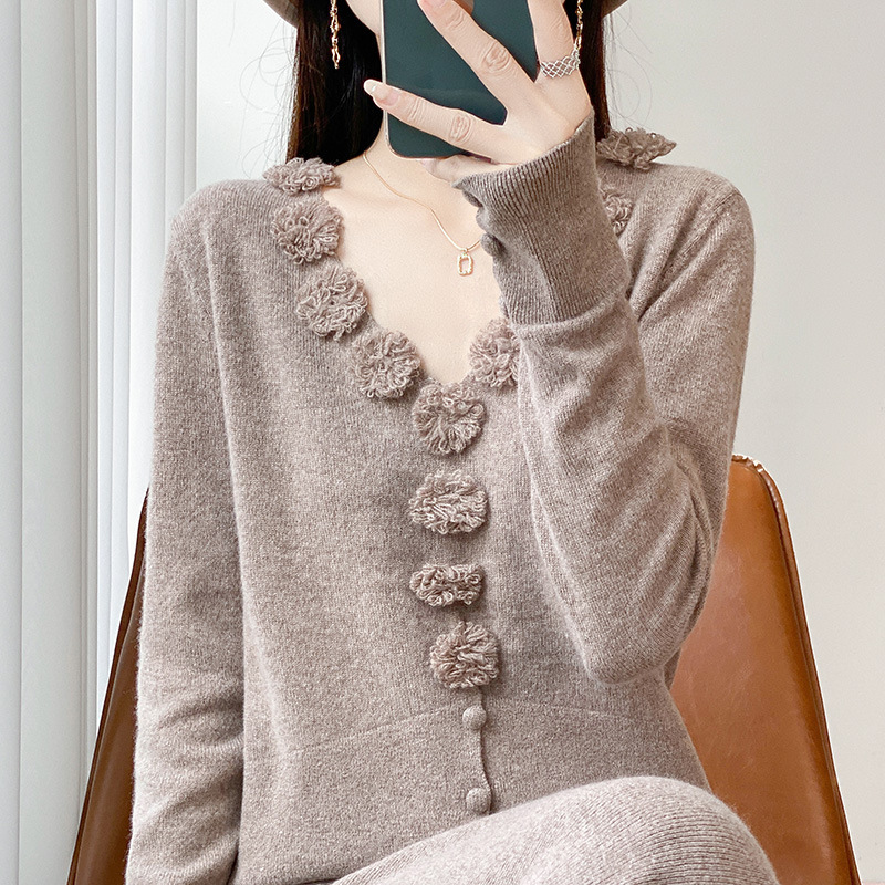 花柄ファッション お花装飾ふんわりニット