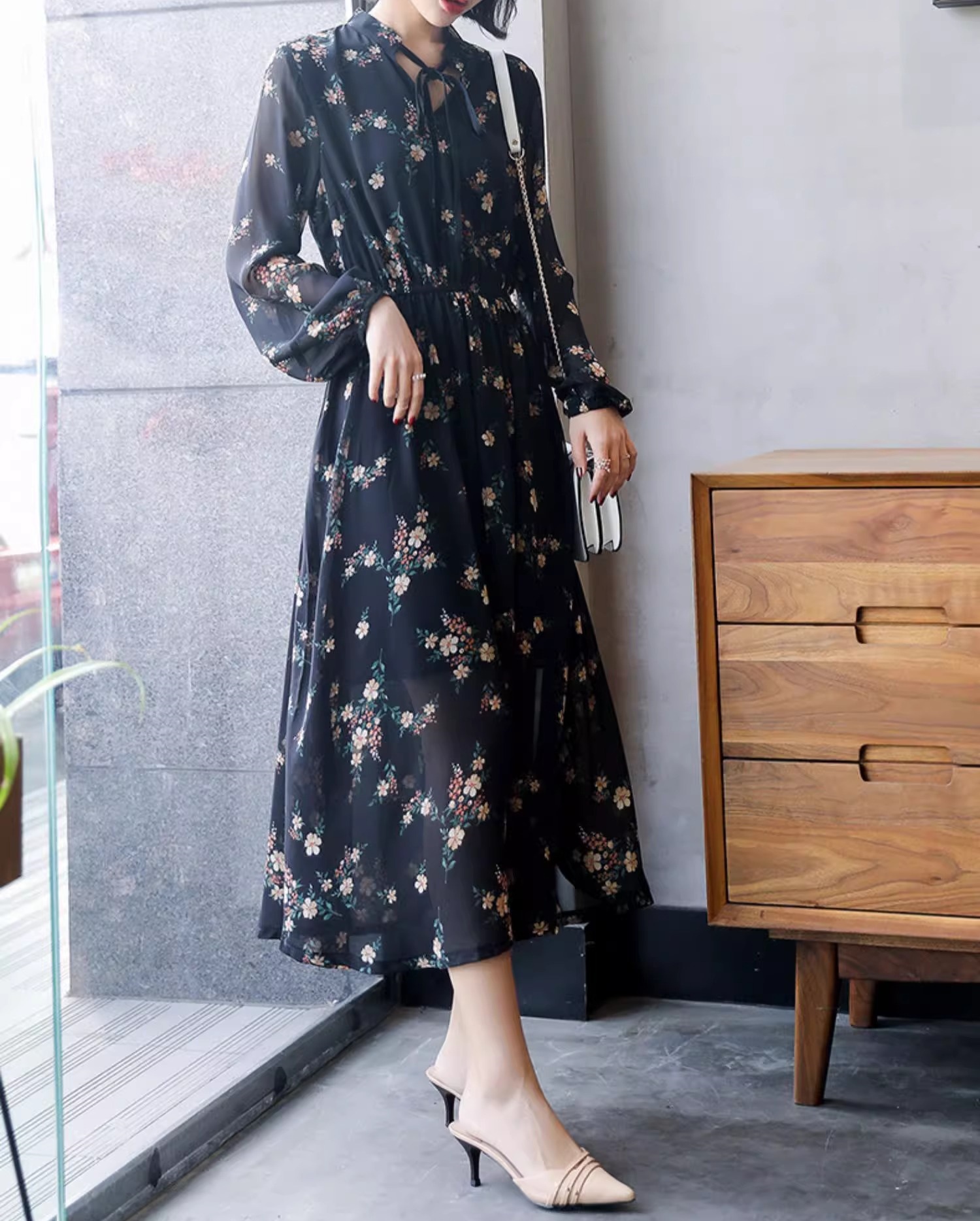 花柄ファッション 花柄シフォン リボンタイ ミディ丈ワンピース