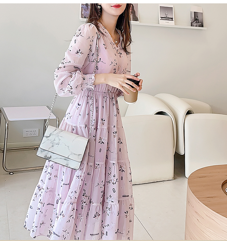 花柄ファッション ふんわり長袖花柄ティアードワンピース