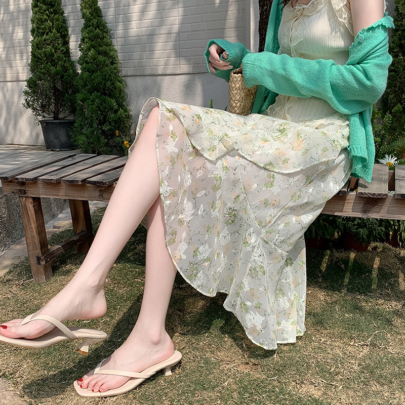 花柄ファッション 華やか花柄ロングフレアースカート