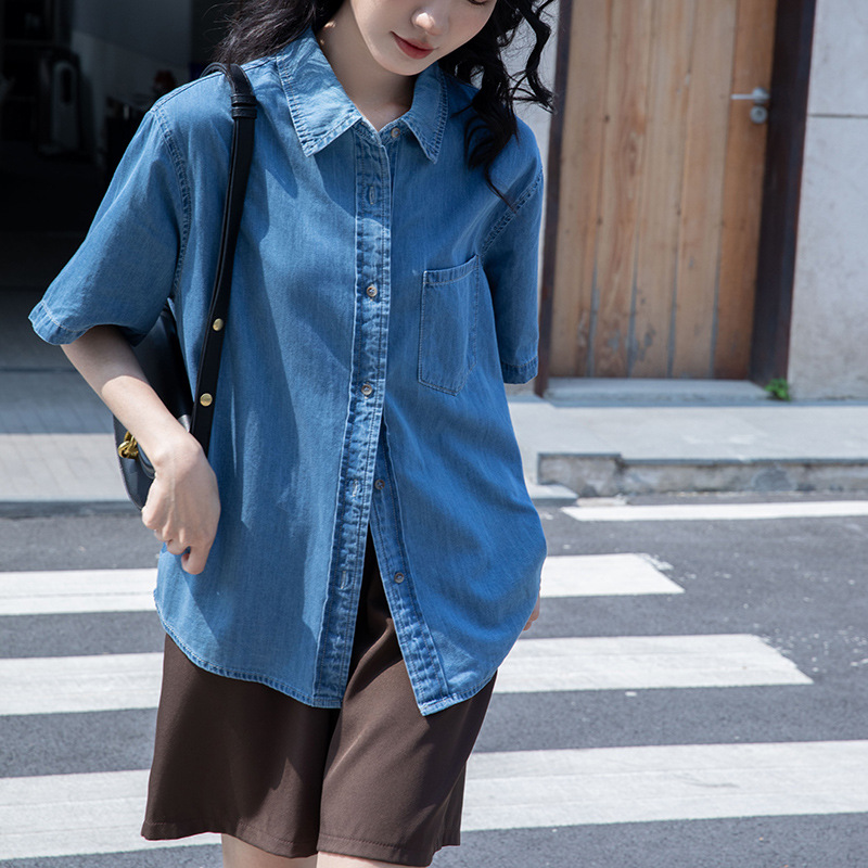 デニムファッション 半袖ゆったりデニムシャツ