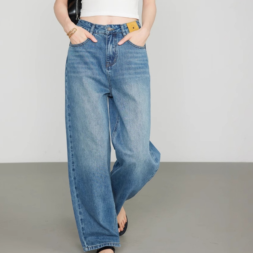 デニムファッション ゆったりワイドシルエットデニム