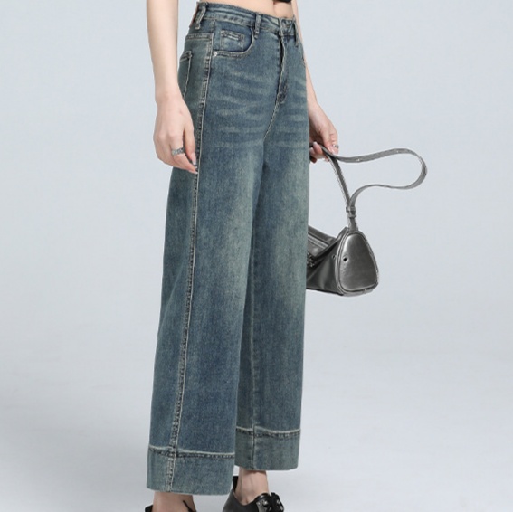 デニムファッション ゆったりワイドデニムパンツ