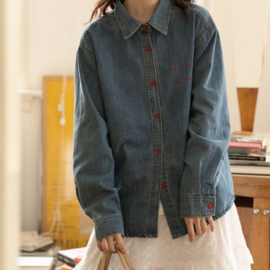 デニムファッション こなれ感たっぷり ゆったりデニムシャツ