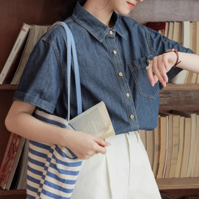 デニムファッション ゆったりシルエット半袖デニムシャツ