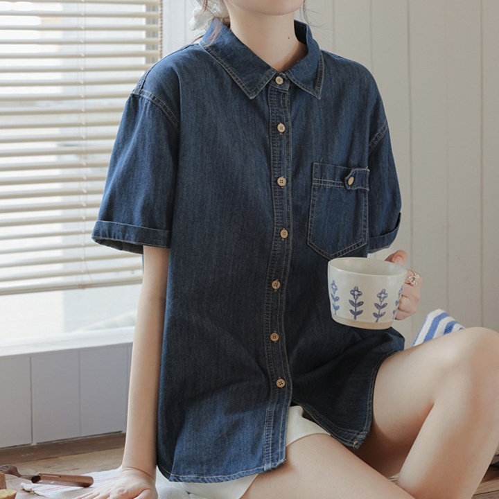 デニムファッション ゆったりシルエット半袖デニムシャツ