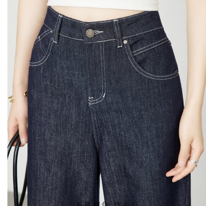 デニムファッション ゆったりワイドシルエットデニム
