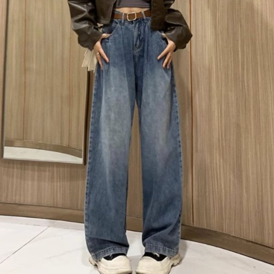デニムファッション ゆったりワイドデニムパンツ