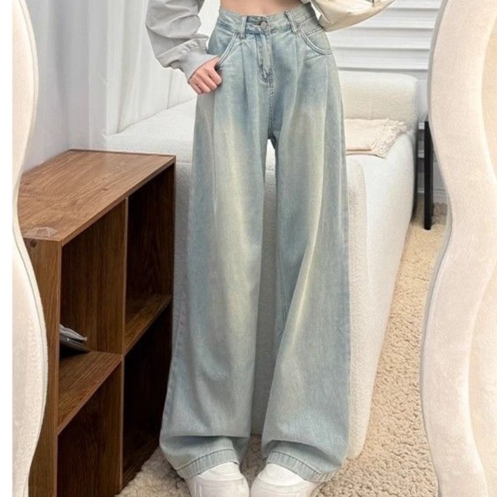 デニムファッション ゆったりワイドデニムパンツ