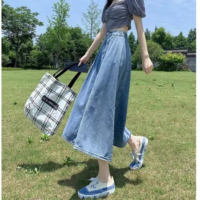 デニムファッション ゆったりフレアデニムロングスカート
