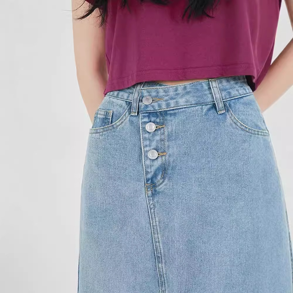 デニムファッション 前開きロングデニムスカート