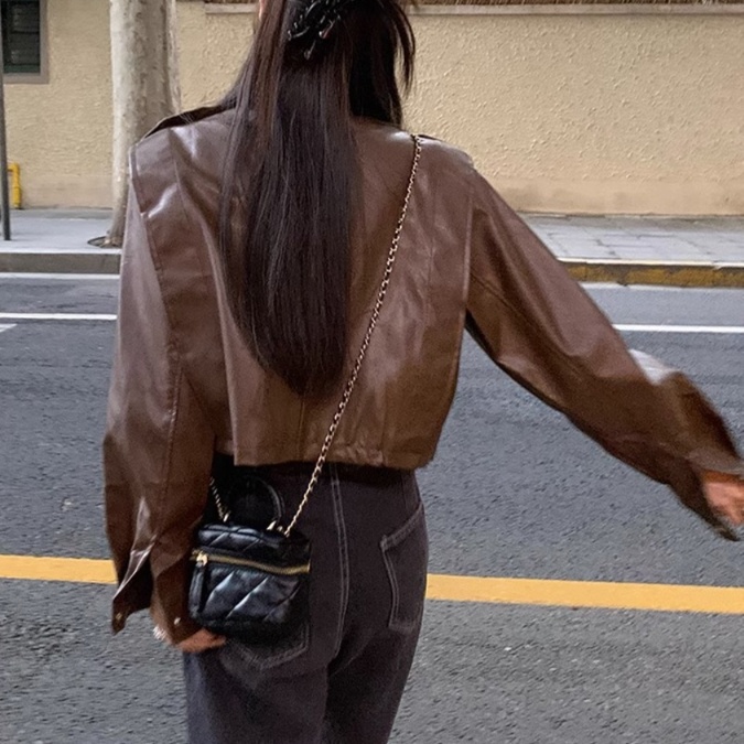 レザーファッション クロップド丈 光沢感 ダブルライダース