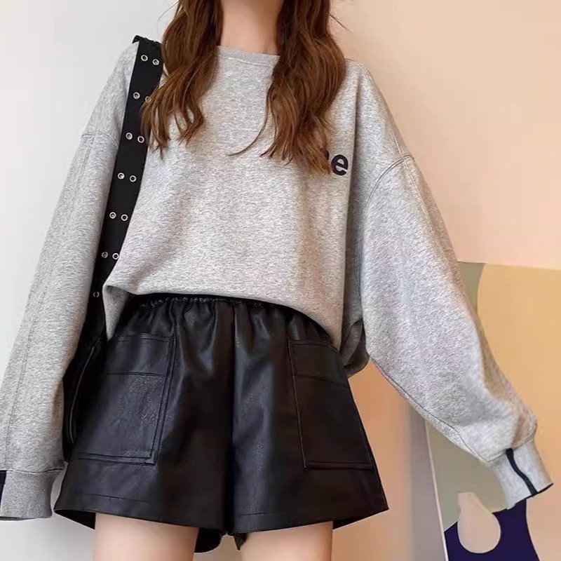 レザーファッション ポケット付き上質レザー風ショートパンツ