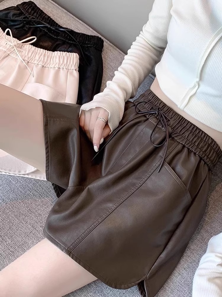 レザーファッション ウエストリボン付き フレア ショートパンツ
