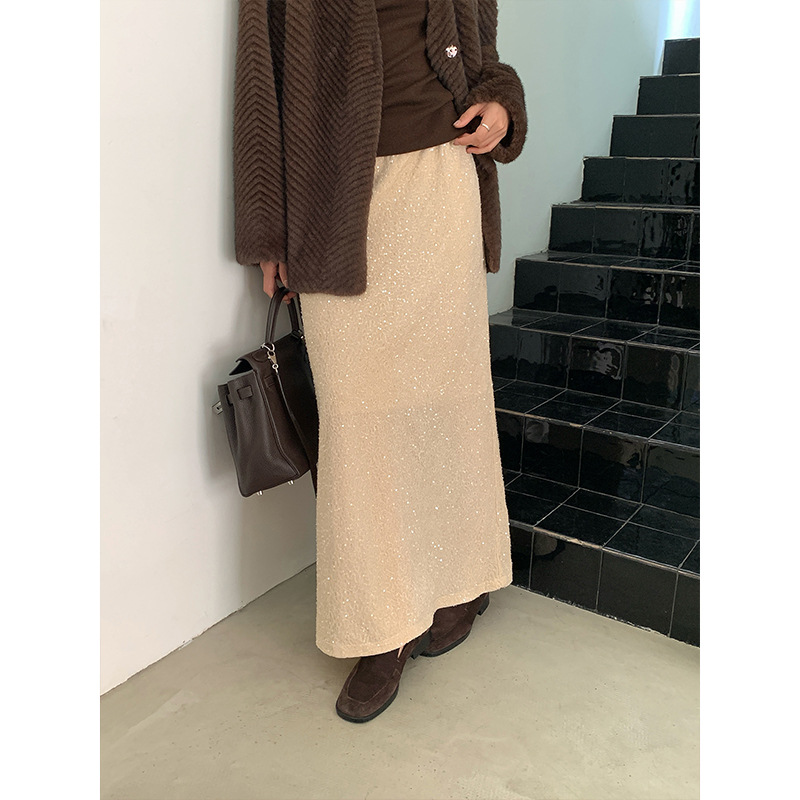 ロングスカート 光沢感のある大人ロングタイトスカート