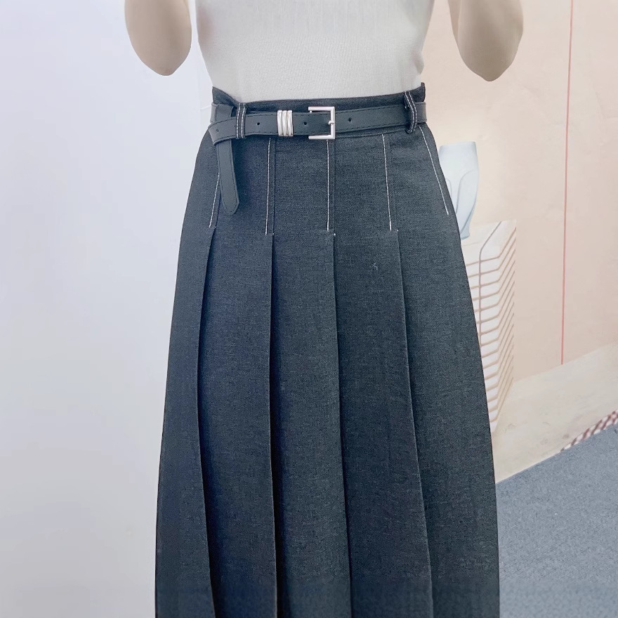 プリーツデニム風ロングスカート