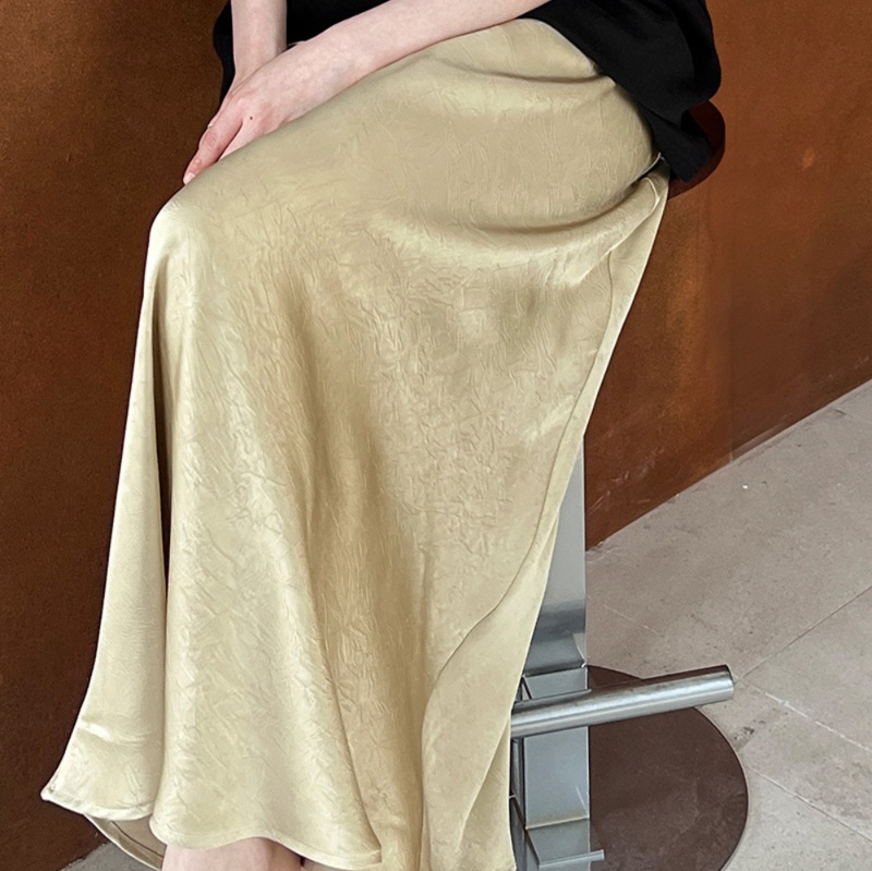 ロングスカート 上品シルエット光沢サテンマーメイドスカート