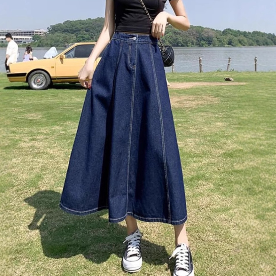 優雅なフレアデニムロングスカート