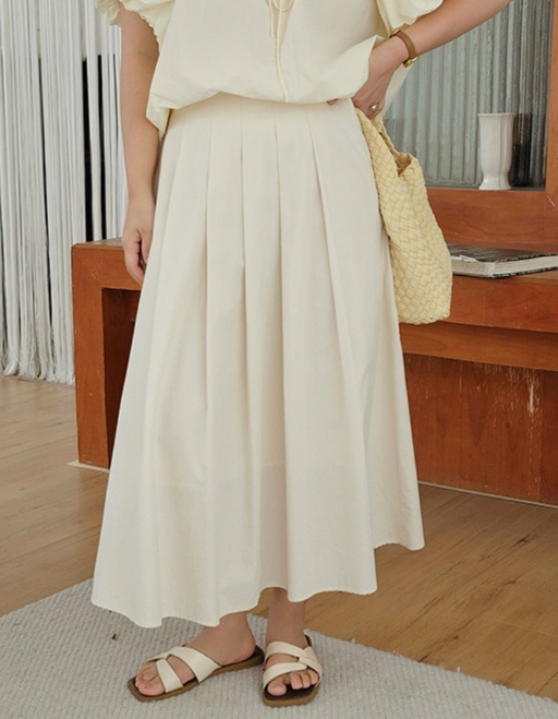 ロングスカート ふんわり優美なプリーツロングスカート