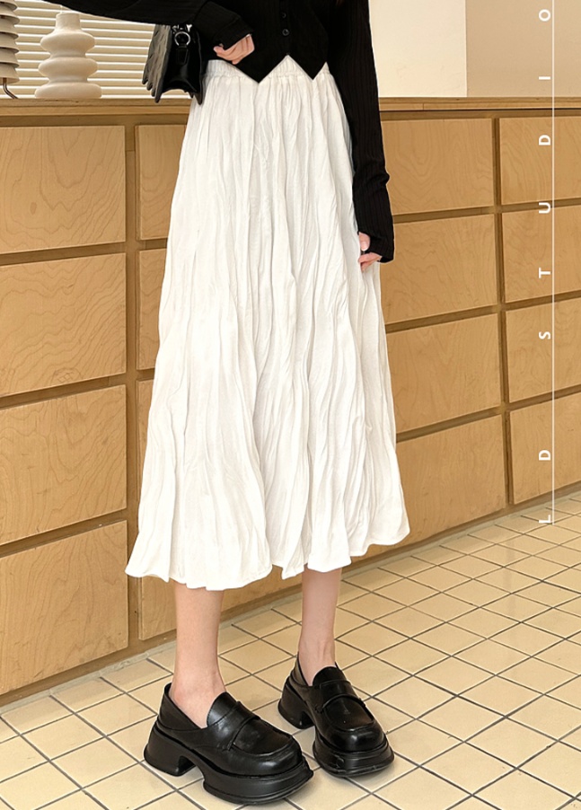 ふんわり揺れる プリーツロングスカート