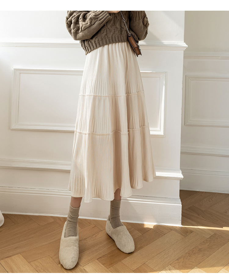 優美なティアードプリーツロングスカート
