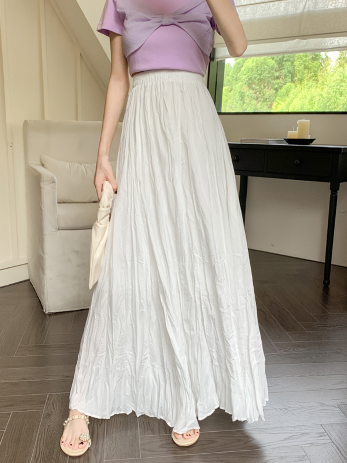 風合い豊かなプリーツロングスカート
