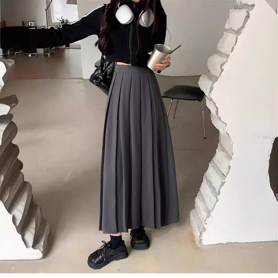 優雅なプリーツロングスカート