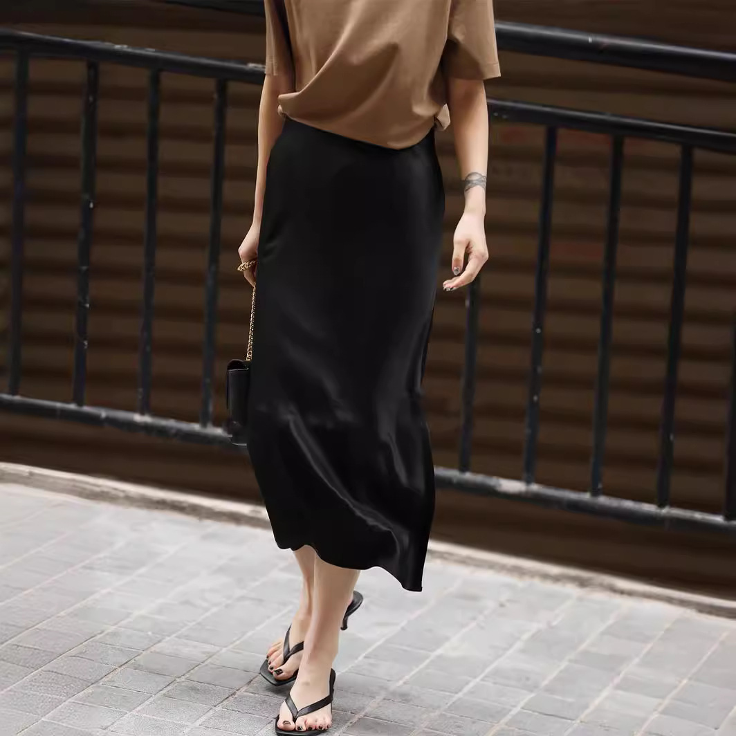 ロングスカート 光沢感あふれるマーメイドシルエットスカート