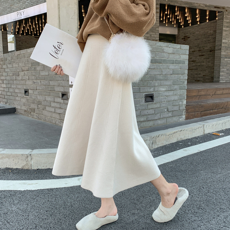 ふんわり広がる上質ニットロングスカート