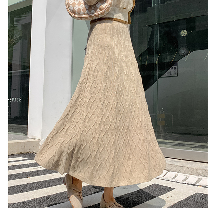 ロングスカート ふんわり優雅なプリーツフレアスカート