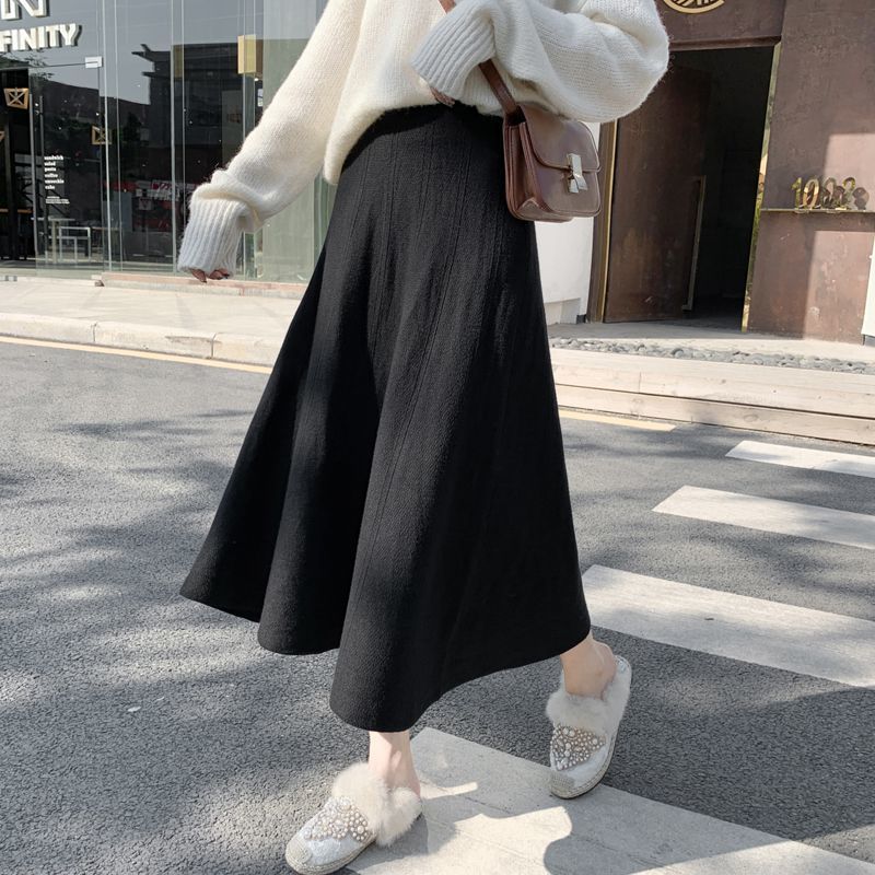 ふんわり広がる上質ニットロングスカート