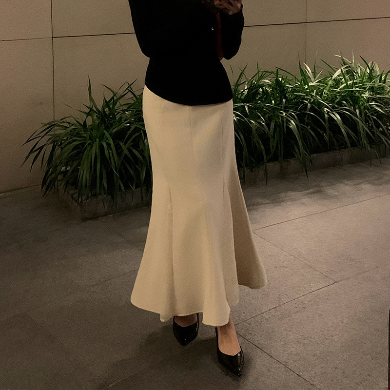 ロングスカート 優雅な裾広がりマーメイドスカート